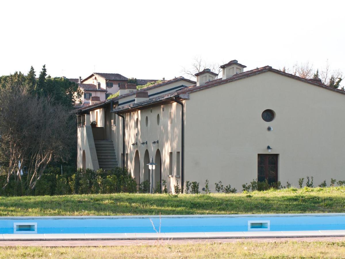 San Ruffino Apartments Lari Exterior photo