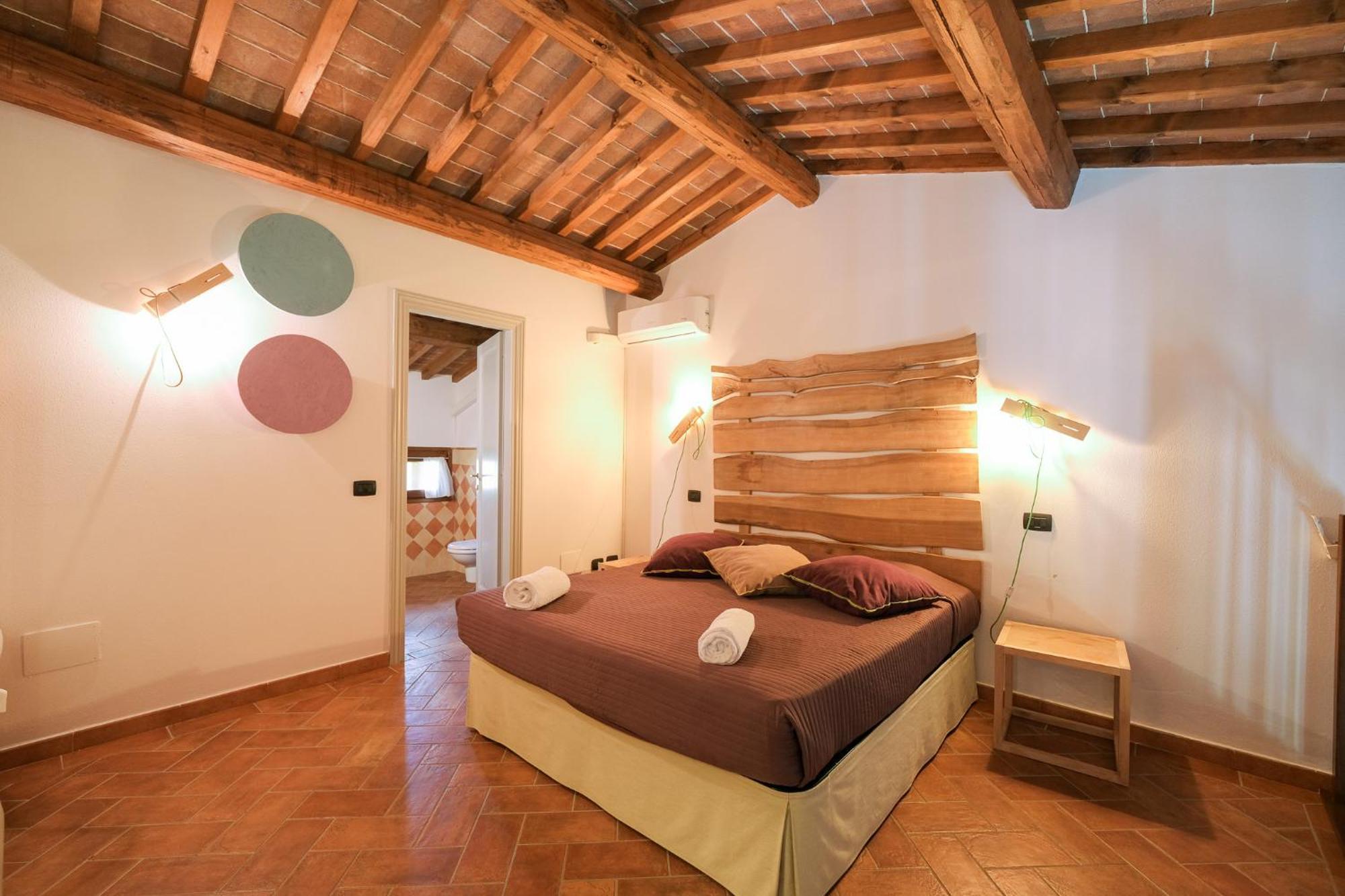 San Ruffino Apartments Lari Exterior photo